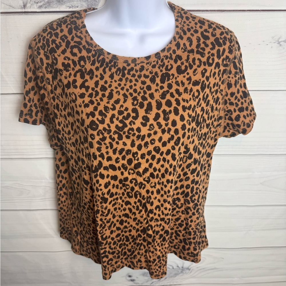 NWT Universal Thread Leopard Print Tee Size L new with tags - Picture 4 of 10